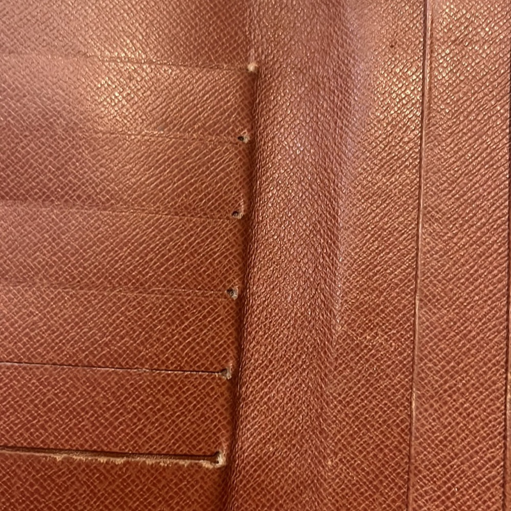 Louis Vuitton wallet - Picture 8 of 9